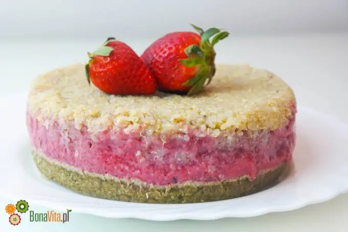 Ciasto z komosą ryżową na spodzie z dodatkiem tahini