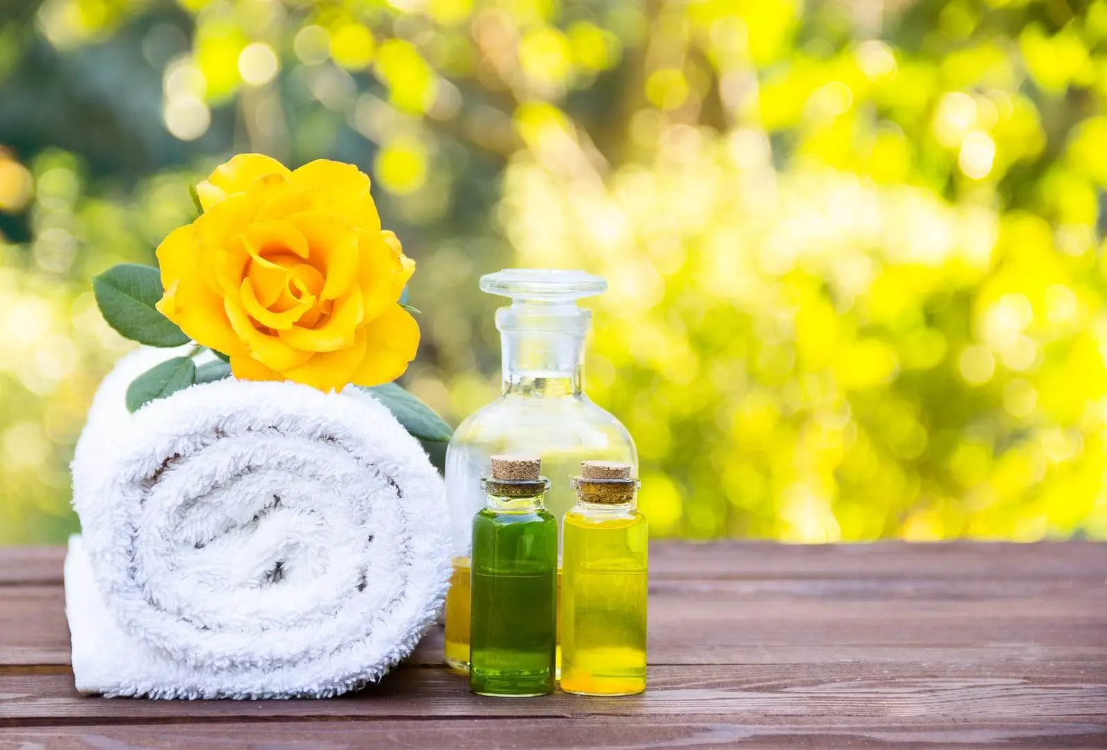 pielęgnacyjne właściwości olejku rycynowego, olejku jojoba,